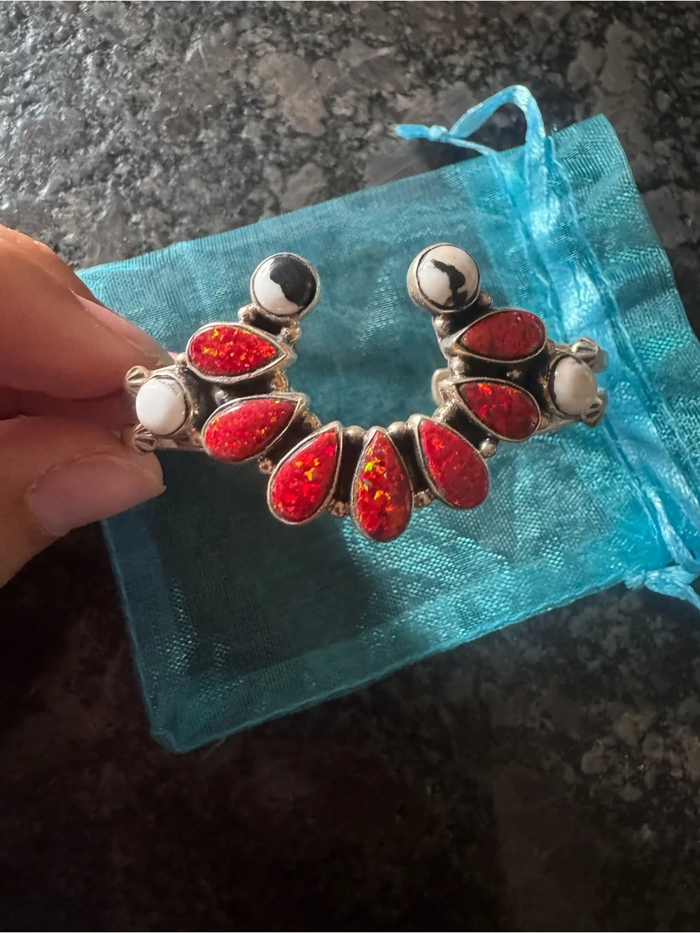 Nizhoni Traders Llc eye catching